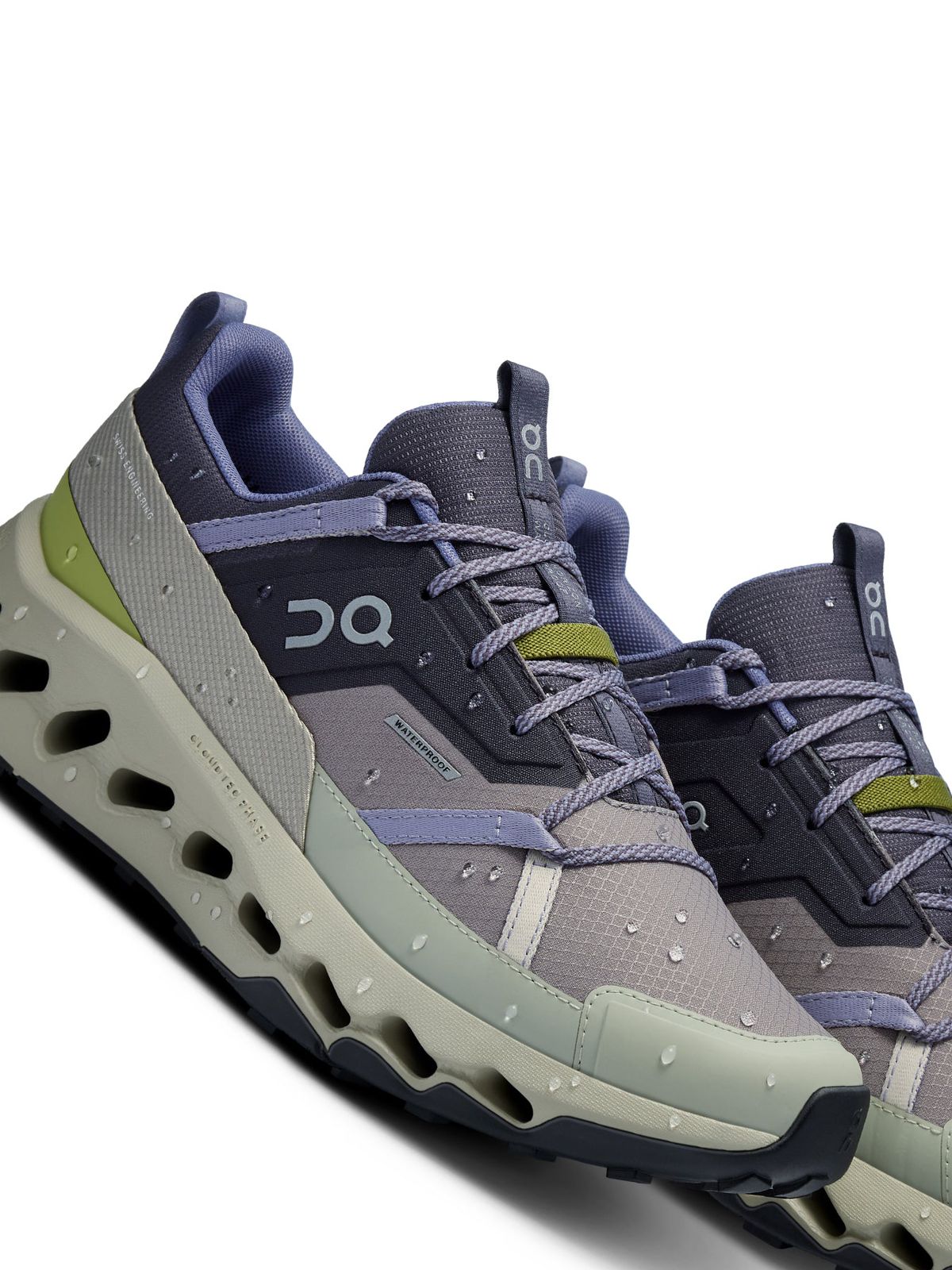 ON Cloudhorizon waterproof in grey and green