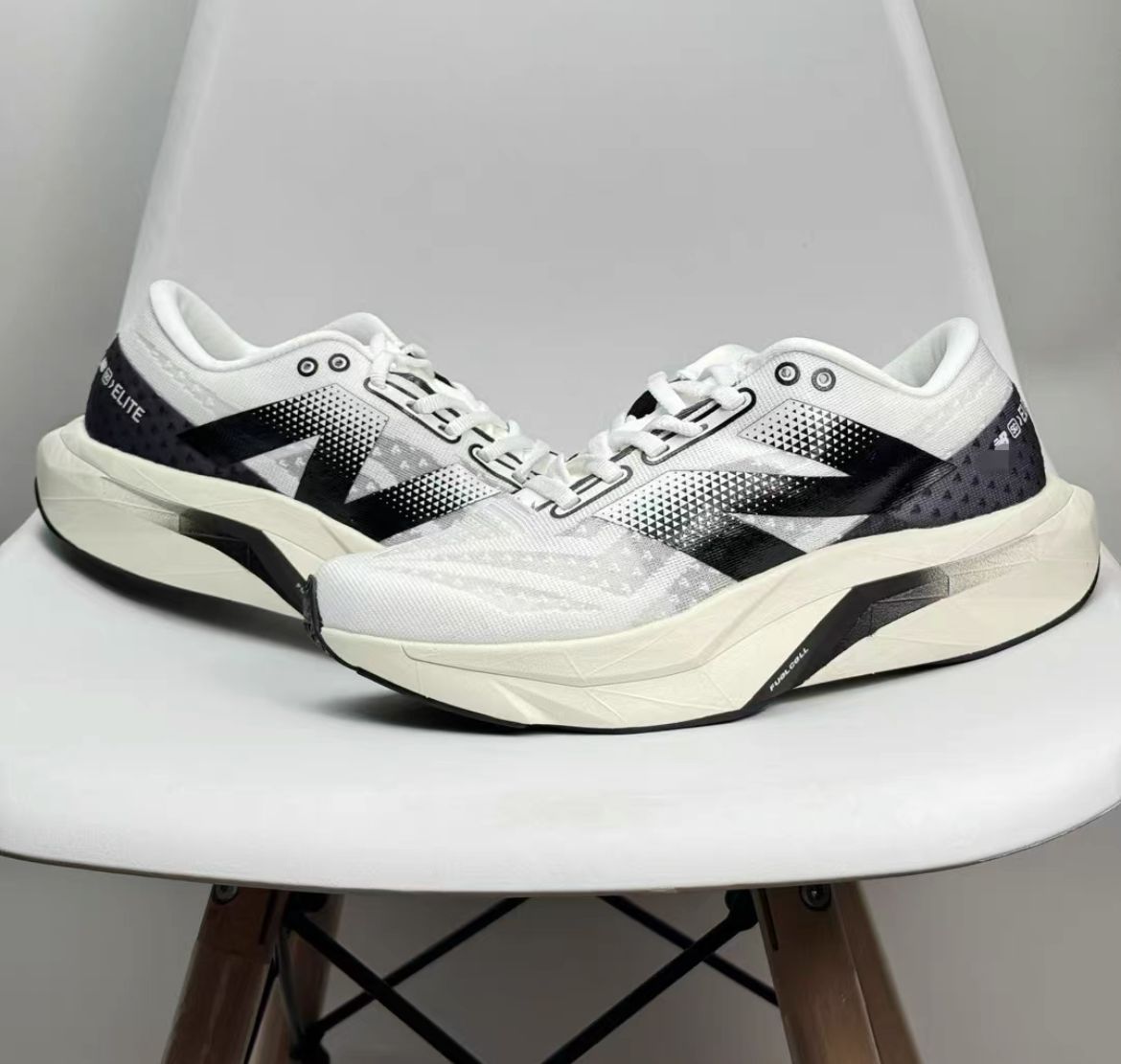 New Balance Fuelcell Supercomp Elite