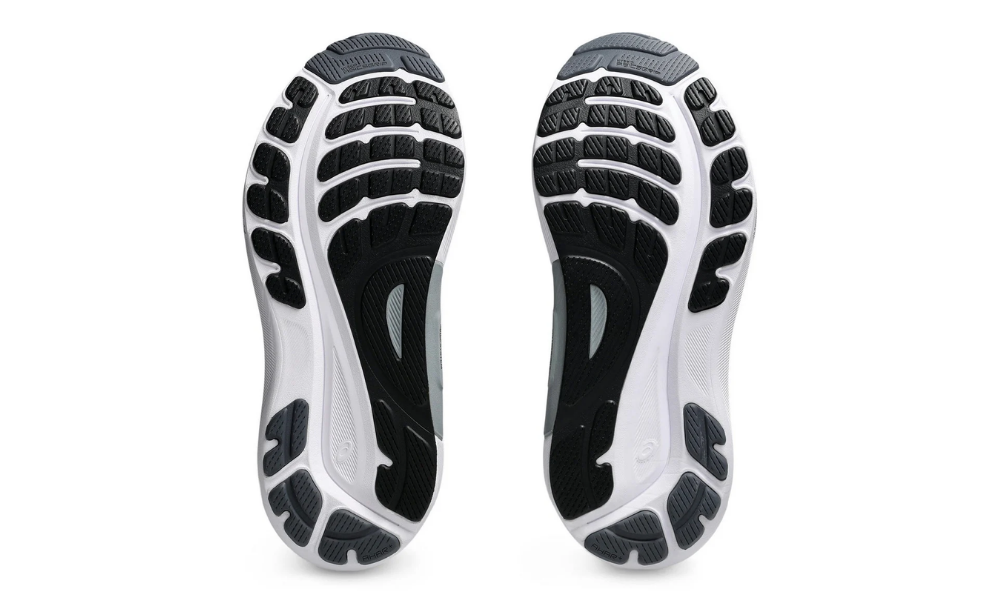 Asics Gel Kayano 31 Wide 'Black / White '