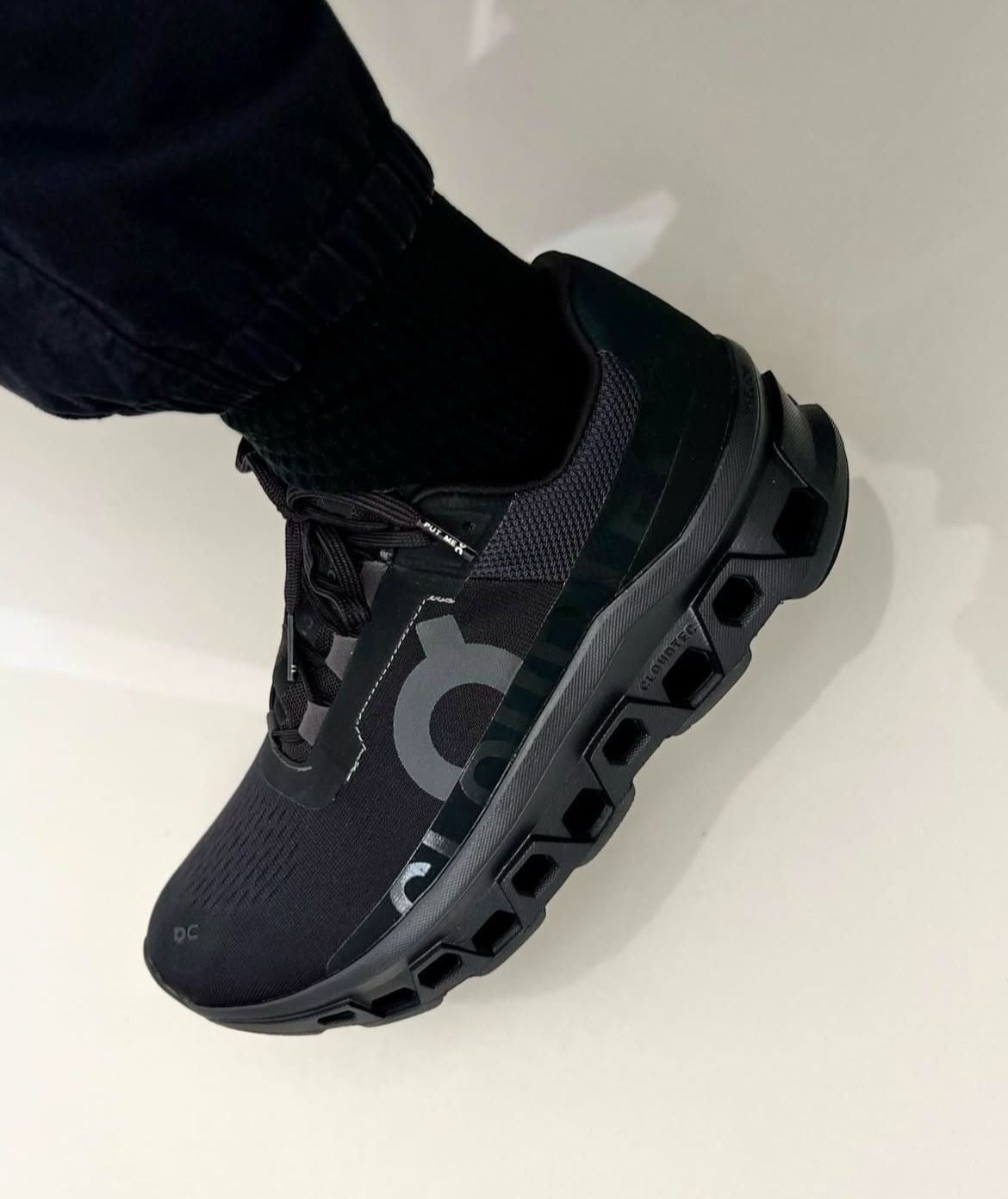 ON Cloud Monster 2 Full Black