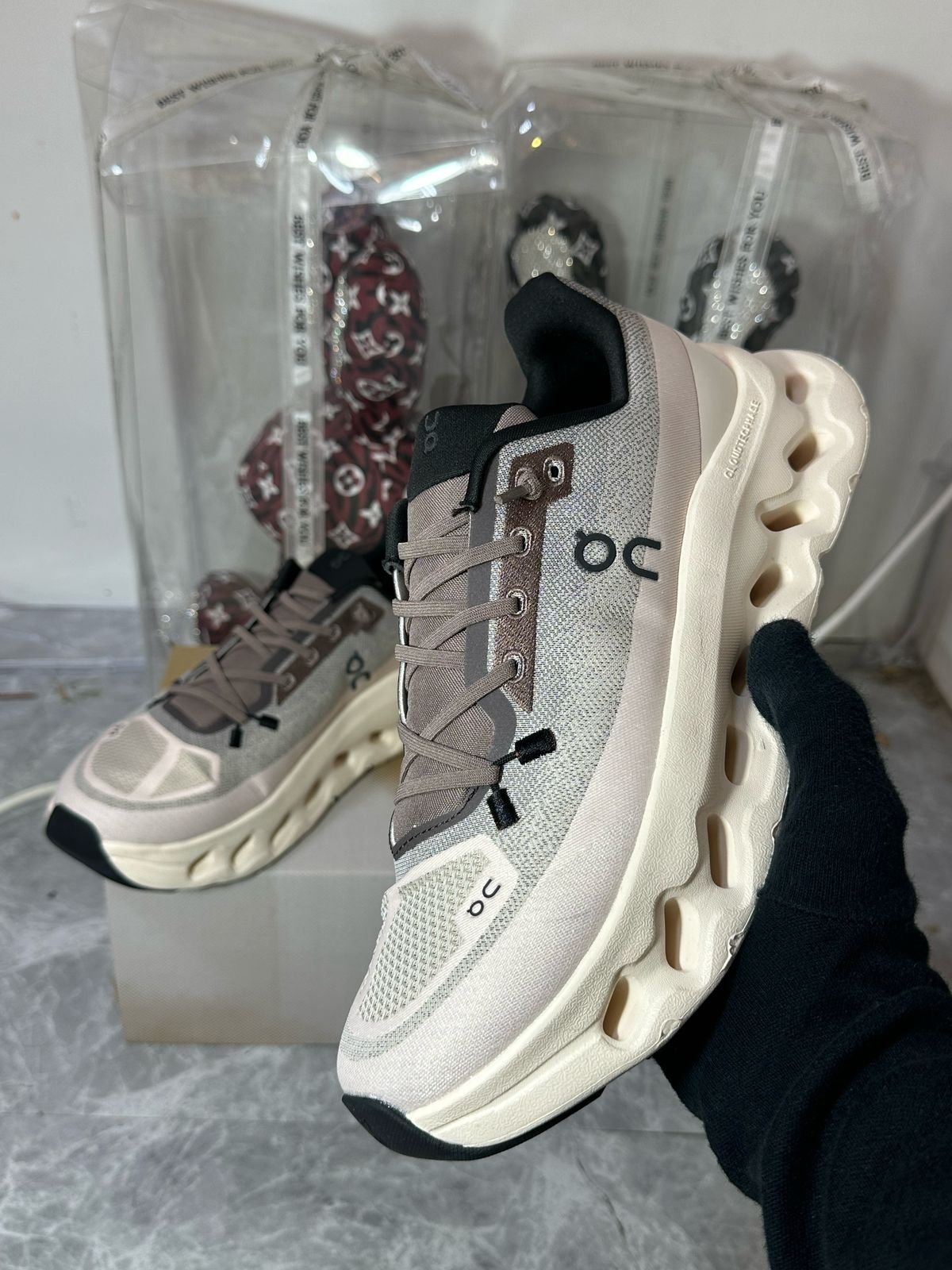 On Cloudtilt W - Clove/Sand