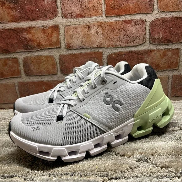 On Cloudflyer 4 'Glacier Meadow'