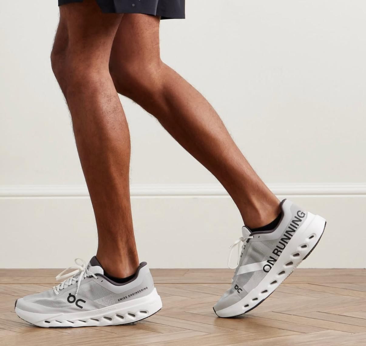 On Running Cloudsurfer Next Wide   Glacier White