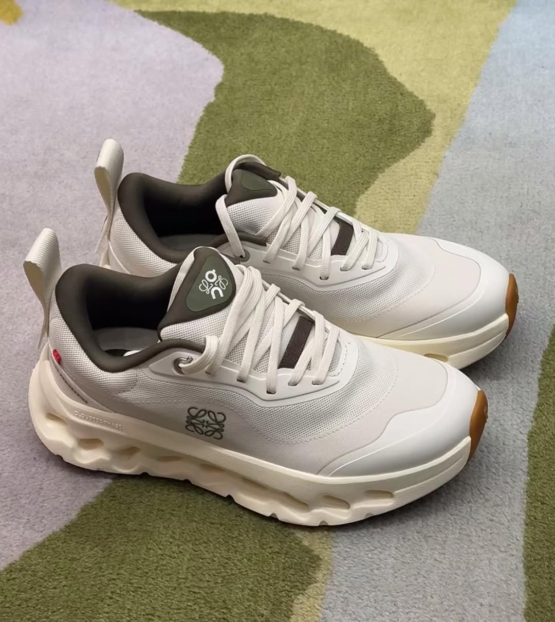 Cloudtilt LOEWE 2 | White & Green