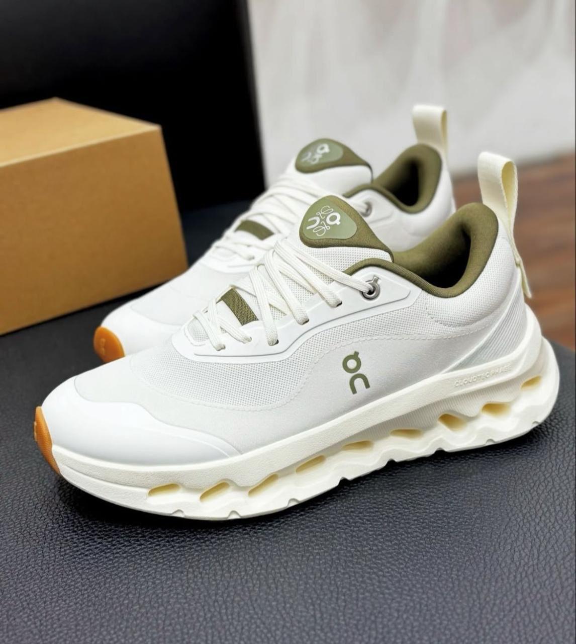 Cloudtilt LOEWE 2 | White & Green