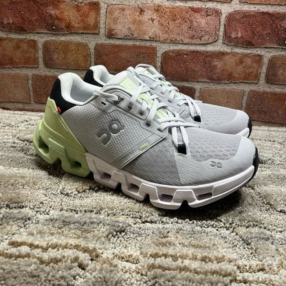 On Cloudflyer 4 'Glacier Meadow'