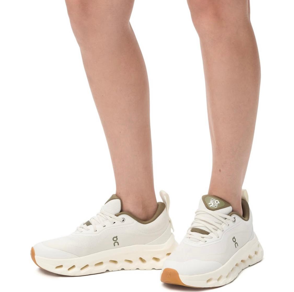 Cloudtilt LOEWE 2 | White & Green